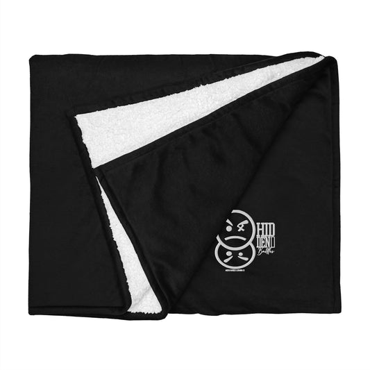 Hidden Battles Premium sherpa blanket